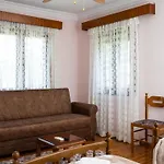 Fani's House Under Meteora