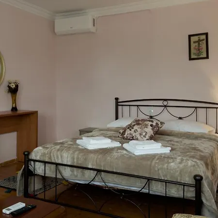 Fani's House Under Meteora * Kasztráki