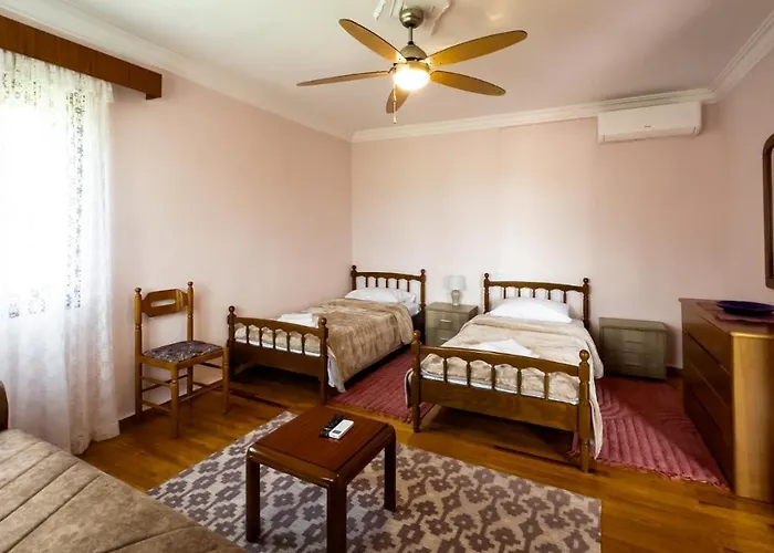 Fani's House Under Meteora *