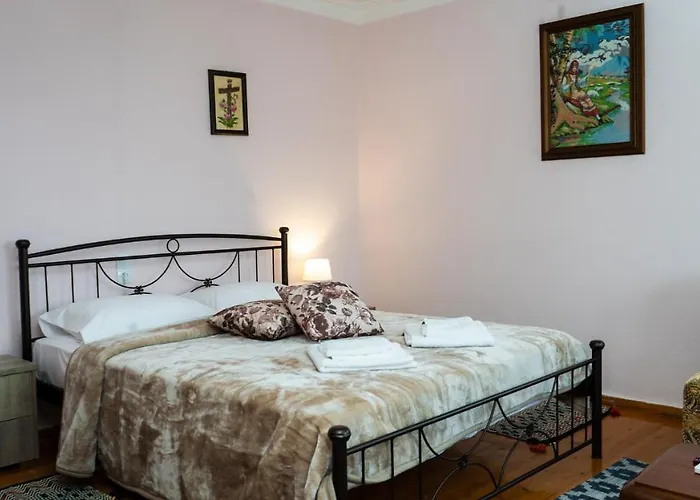 Fani's House Under Meteora Kasztráki