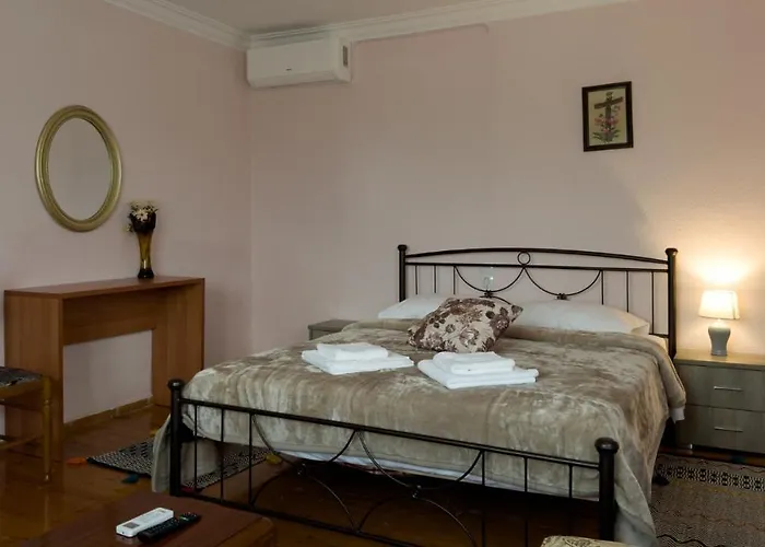 Fani's House Under Meteora * Kasztráki